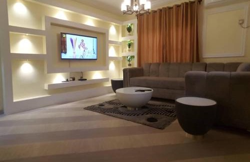 Oshodi-Isolo Apartment | 3JD Lavishly Furnished 3-Bed Genius