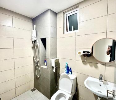 Kampung Segambut Dalam Apartment | 3Room 5 Pax stay in Mont Kiara