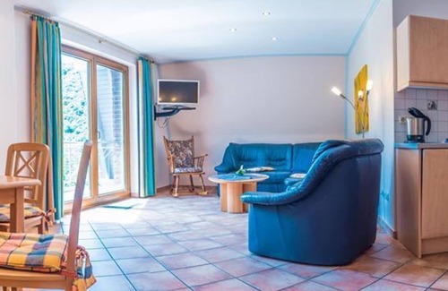 Minheim Apartment | 4-bed apartment "Dornfelder" - FeWo/Gästehaus Kreuz-Bauer