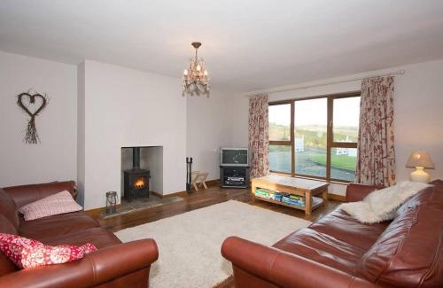 Lecamy House | 4 Bed in Moville oc-ii14960