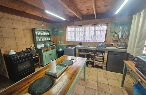 Marloth Park House | 4-bedroom, 4-bathroom house in Marloth Park with WiFi and AC. Enjoy your stay