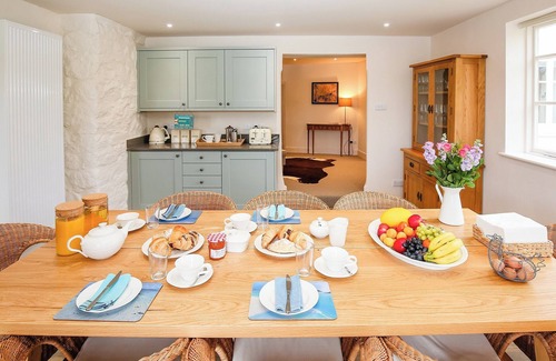 Heligan Cottage | 4 bedroom accommodation in Christow