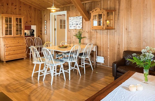 Skodje House | 4 bedroom beach front home in Skodje