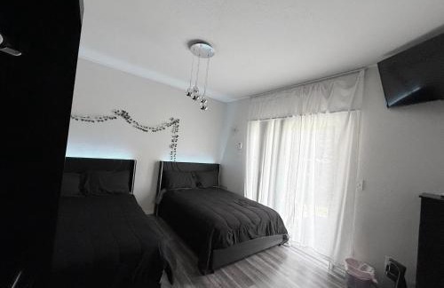 Burlington House | 4-bedroom Burlington with AC & Wifi