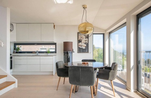 Hurum House | 4 bedroom gorgeous home in Sætre