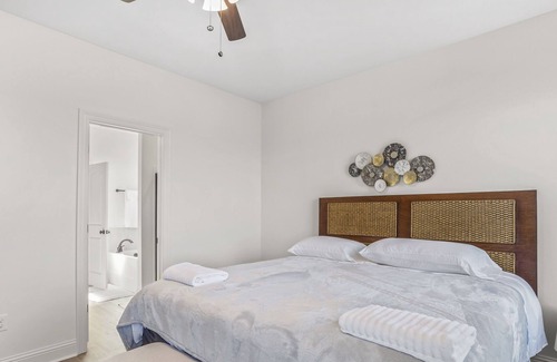 Lake Charles House | 4 Bedroom Home in Iowa, La