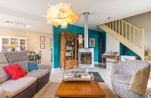 Le Neufbourg Cottage | 4-bedroom house with garden and bikes in Le Neufbourg