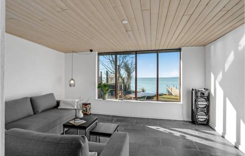 Vaeggerlose House | 4 Bedroom Lovely Home In Væggerløse