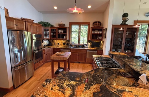 Friday Harbor House | 4+ Bedroom Luxury Oceanfront Estate with Hot Tub
