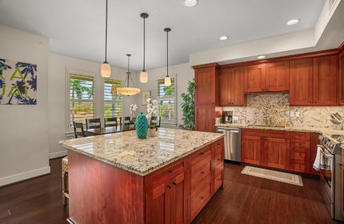 Poipu House | 4 Bedroom Mountain View Condo at Pili Mai