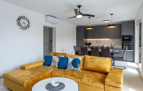 Medulin House | 4 Bedroom Nice Home In Medulin
