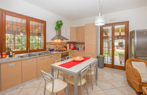 Donnalucata House | 4 bedroom pet friendly home in Scicli