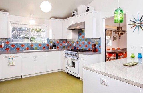 Sharon Heights Apartment | 4 Bedroom Single family L-316031 by Houzlet