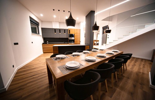 Novalja Villa | 4-bedroom villa in fabulous Novalja with WiFi, fitness room, AC
