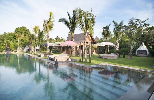 Umalas Villa | 4 Bedroom Villa kayu Close to Canggu