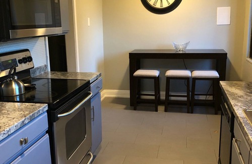 Aurora House | 4 Bedrooms 1,777 sqft brick house 0.5 mile away from Anschutz medical center