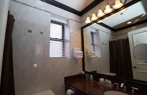 Central Park West Hotel | 4 Deluxe 2 Double Beds at The Lucerne Hotel, Minutes to Central Park!