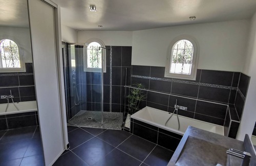 Saze Villa | 4-star villa with pool near Avignon-Provence (sleeps 8)