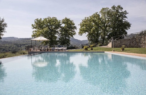 Monticiano Villa | 400 m² Villa ∙ 14 bedrooms ∙ 27 guests