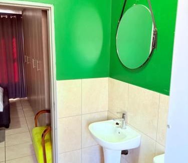 Emalahleni Apartment | 43 Home self Catering with backup power