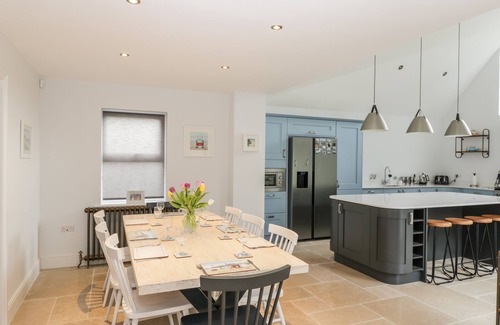 Swanage House | 49 ULWELL ROAD, pet friendly, luxury holiday cottage in Swanage