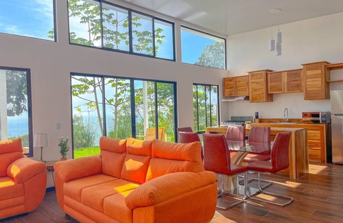 Ballena House | 4bdr Home in Uvita TOROGOZ Private Pool with beautiful Ocean view