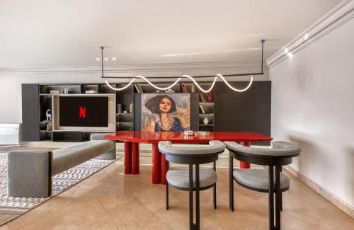 Cairo Apartment | 4BR Apartment with Nile & Pyramids View