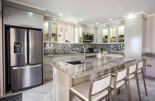 Clinketts Villa | 4BR Beachfront Property w/Private Pool-VFRAN