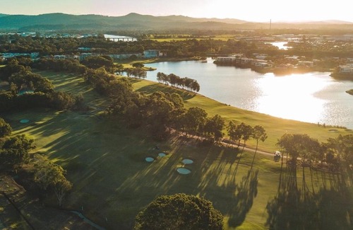 Coomera House | 4BR Family Home Coomera Theme Parks Shopping