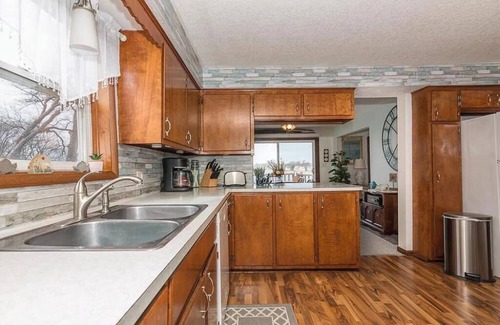 Plainwell House | 4BR Furnished Rental on Pine Lake Sept–May Rental 2900/month-includes utilities