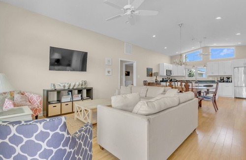 The Point House | 4BR Home at the Point! 2nd Row from beach