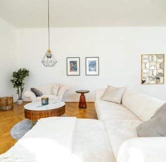 Altlerchenfeld Apartment | 4ty3 Apartments - Spacious Apartment in the heart of the 8th district is calling