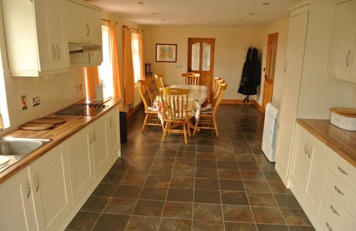 Glin House | 5-Bed 4-Bath - Sleeps 10