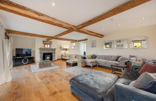 Ripley House | 5-Bed Country Retreat in Harrogate with Hot Tub