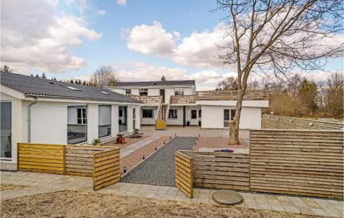 Herning House | 5 Bedroom Amazing Home In Herning