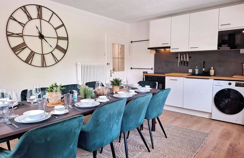 Bregenz Apartment | 5-bedroom Family and Group apartment with WiFi and AC in Bregenz