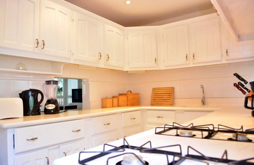 Halcyon Heights Villa | 5 bedroom villa with pool .sleeps 10 .5mins walk to sea