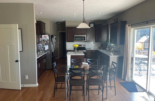 Jefferson House | 5 Bedroom West Omaha Home with Hot Tub - Perfect for CWS Family/Group