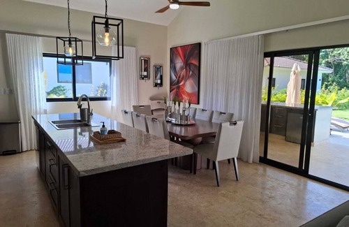 Urbanizacion Tavarez Villa | 5 bedrooms luxury villa in Hispañola residential/Sosua