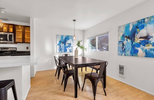 Minor House | 5 Beds Spacious House - Walk to Seattle University