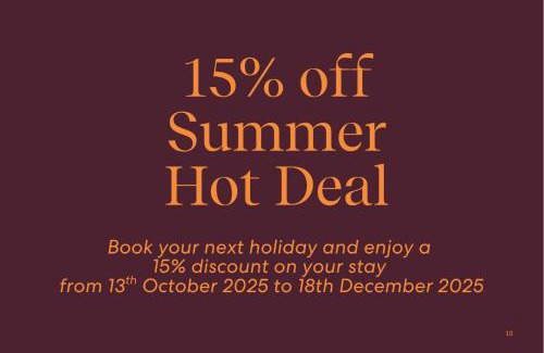 Fingal Bay House | 5 Bent Street huge house with Foxtel and Aircon