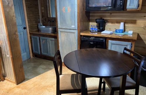 Cache Cabin | 5 Cabins at The Lazy Buffalo, Wichita Mountains Cache Lawton Fort Sill sleeps 16