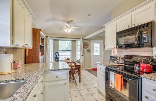 Norman House | 5 Mi to University of Oklahoma: Home w/Patio!