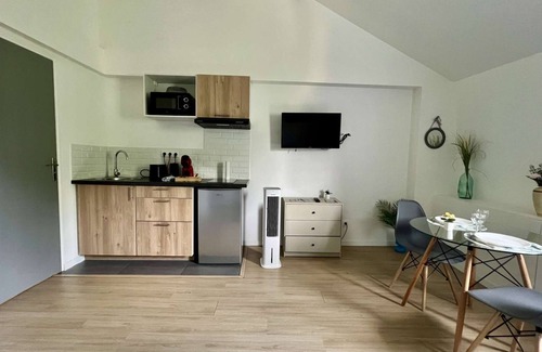 Chatellerault Apartment | 5-minute walk from TGV station