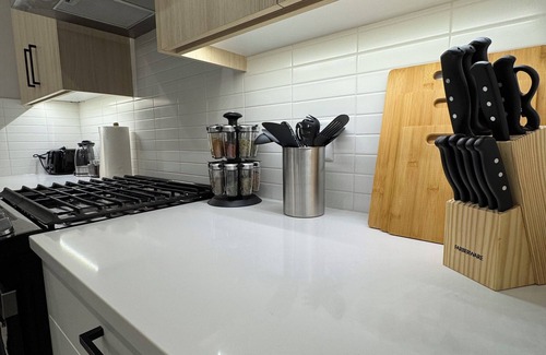 Chestermere House | 5 minutes to the chestermere lake! spacious family home.