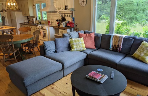 Saint-Liguori Cabin | 5- Olivier : Charming modern cottage by a river