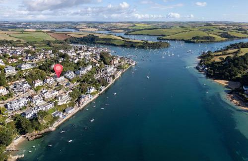 Salcombe House | 5 Spion Lodge