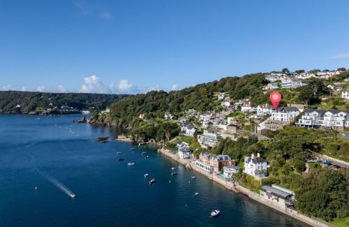 Salcombe House | 5 Spion Lodge