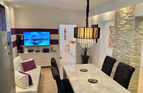 City Center Apartment | 5-star luxury!Great location by the sea!Unique design!Fully equipped!