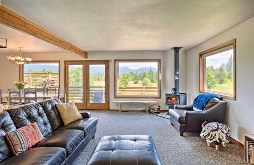 Randle House | 51 Mi to Mt Rainier Mtn-View Escape on 8 Acres!